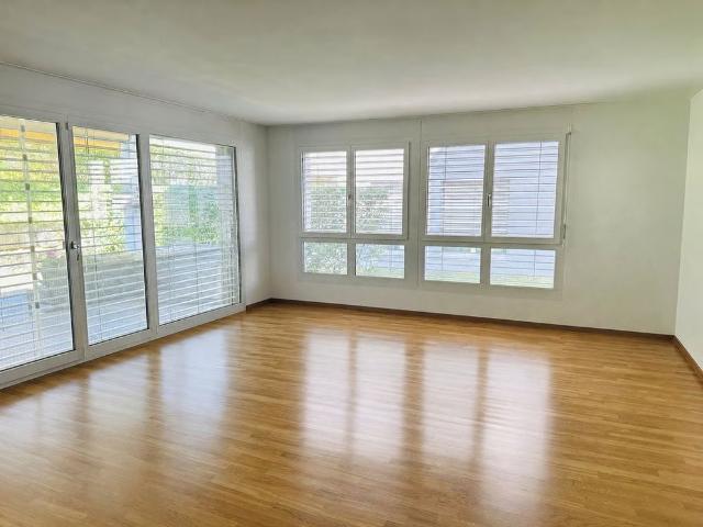 3.5 Zimmer, 105 m², EG