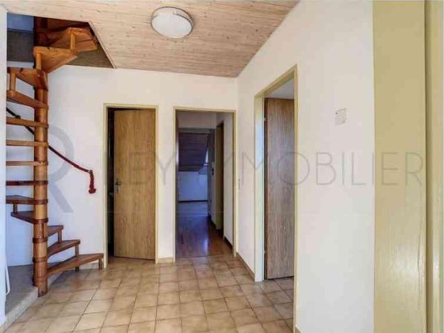 3.5 Zimmer, 105 m², 2. Stock