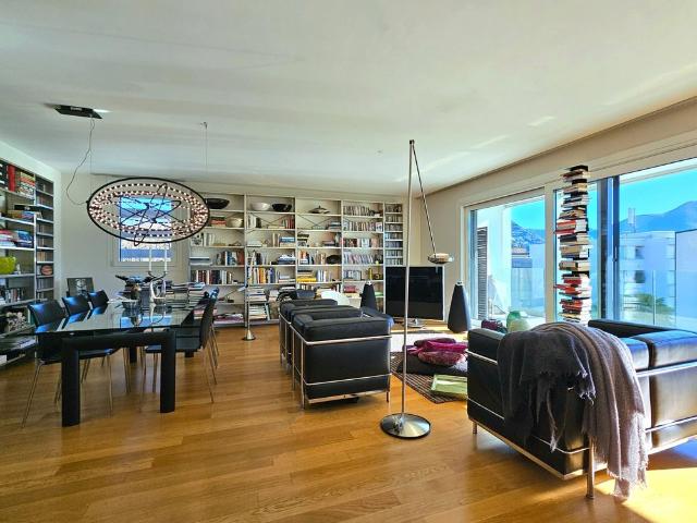 3.5 Zimmer, 105 m², 2. Stock