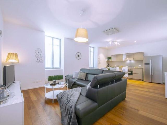 3.5 Zimmer, 105 m², 2. Stock
