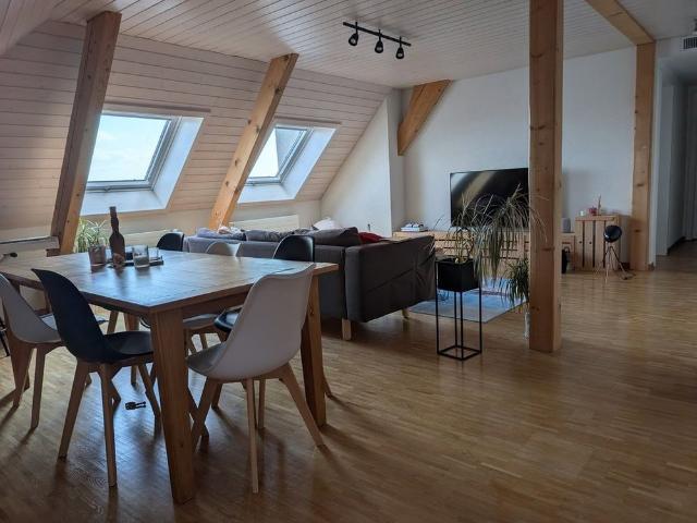 3.5 Zimmer, 108 m², 6. Stock
