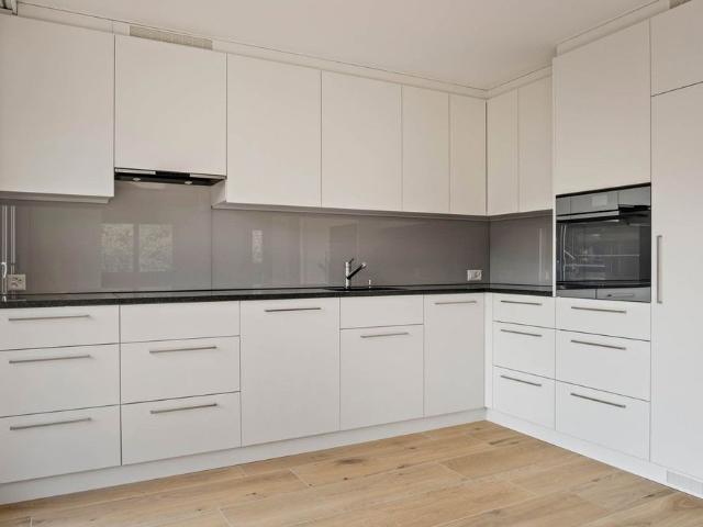3.5 Zimmer, 119 m², 1. Stock