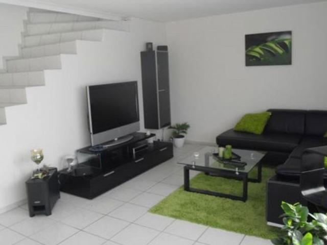 3.5 Zimmer, 130 m², EG