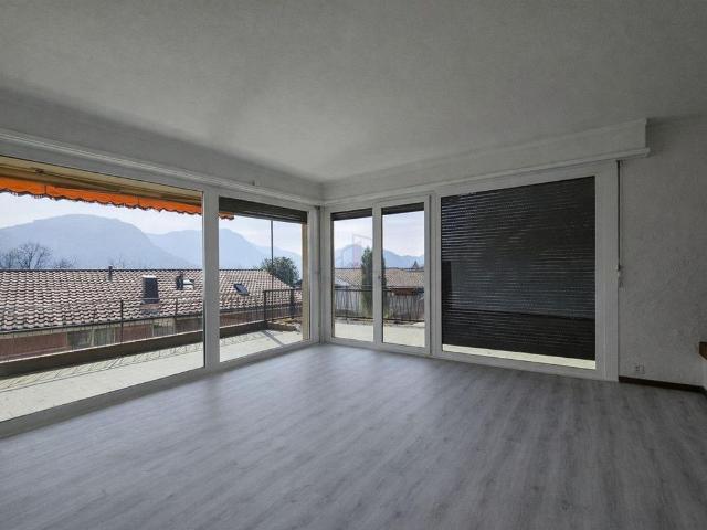 3.5 Zimmer, 132 m², 1. Stock
