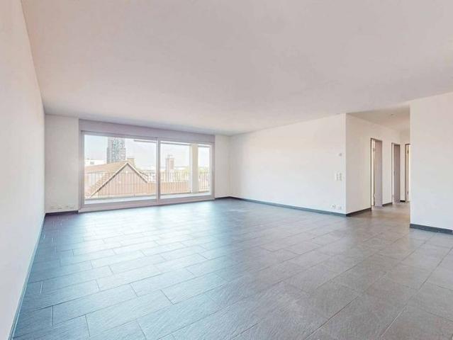 3.5 Zimmer, 139 m², 2. Stock