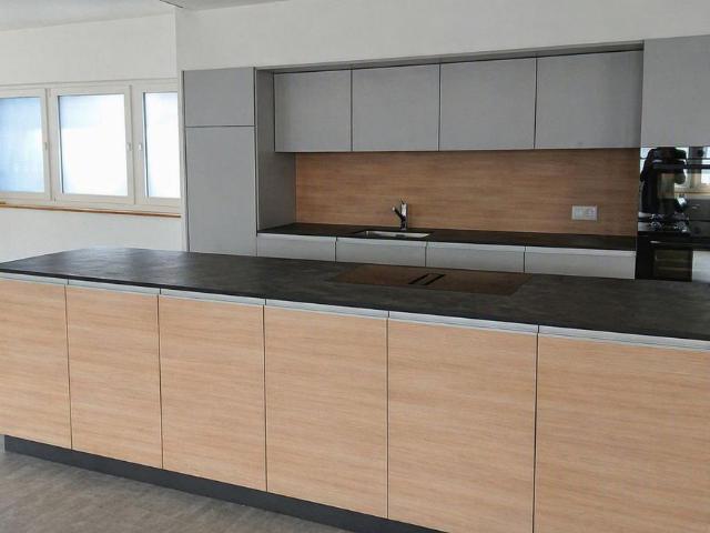 3.5 Zimmer, 212 m², 1. Stock