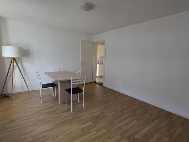 3.5 Zimmer, 50 m², 2. Stock