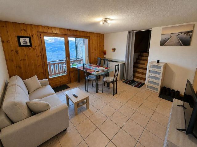 3.5 Zimmer, 60 m², EG