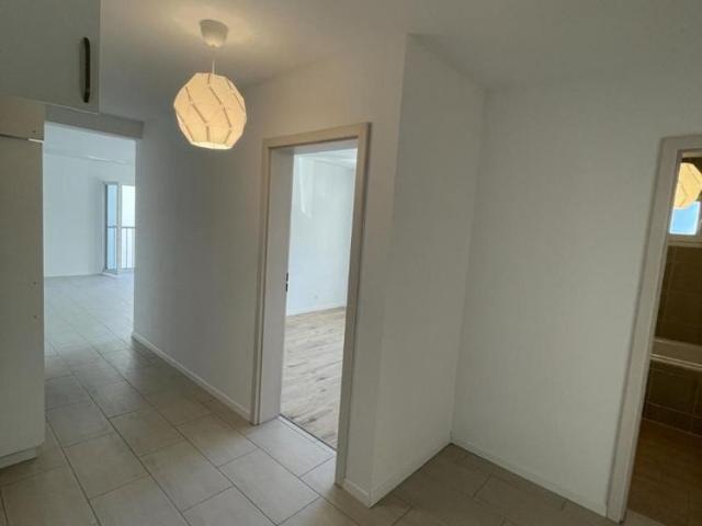 3.5 Zimmer, 74 m², 1. Stock