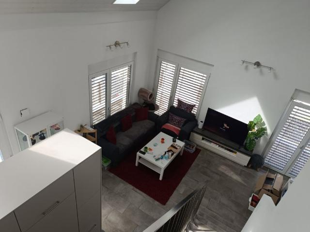 3.5 Zimmer, 75 m², 1. Stock