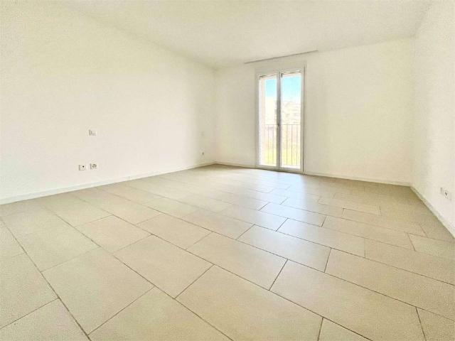 3.5 Zimmer, 75 m², 1. Stock