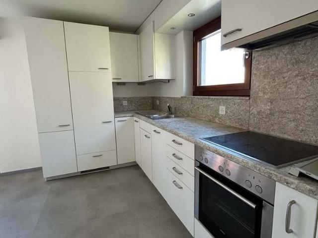3.5 Zimmer, 75 m², 2. Stock
