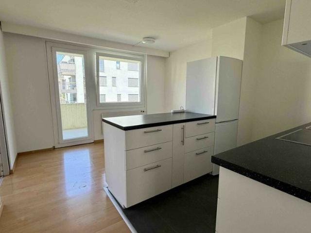 3.5 Zimmer, 75 m², 2. Stock