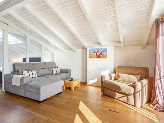 3.5 Zimmer, 75 m², 2. Stock
