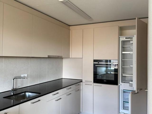 3.5 Zimmer, 77 m², 1. Stock