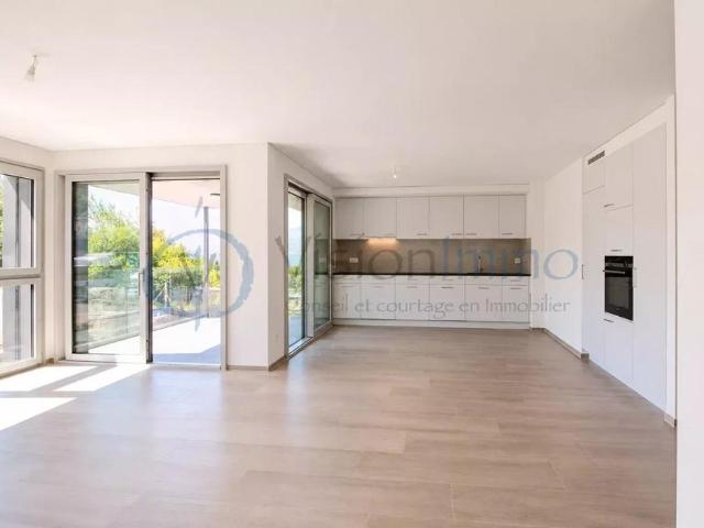 3.5 Zimmer, 77 m², 1. Stock
