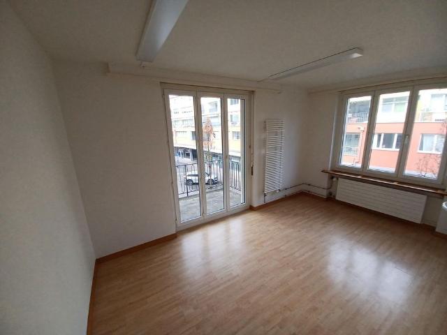 3.5 Zimmer, 77 m², 4. Stock