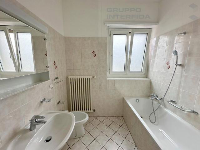 3.5 Zimmer, 77 m², 5. Stock