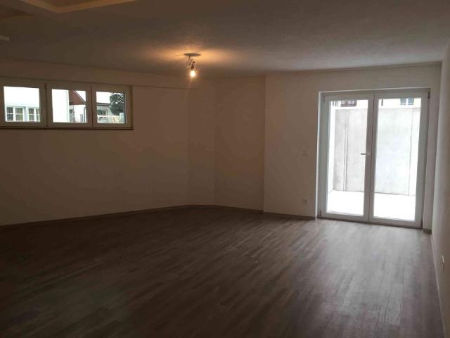 3.5 Zimmer, 77 m², EG