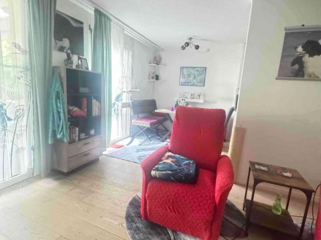 3.5 Zimmer, 77 m², EG