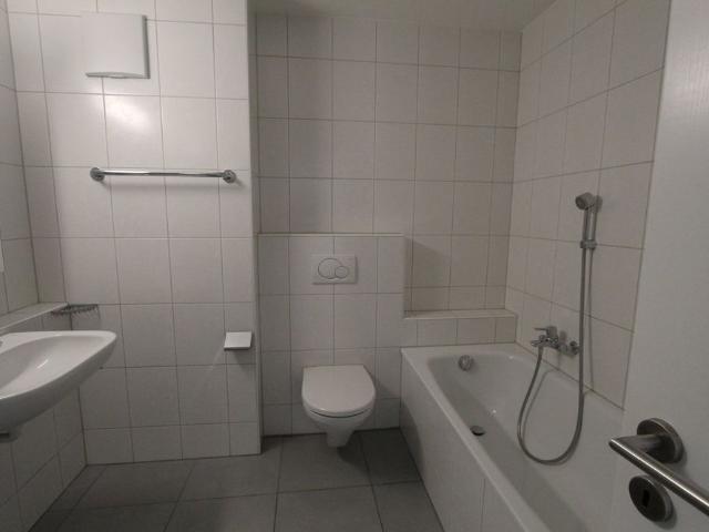 3.5 Zimmer, 77 m², EG