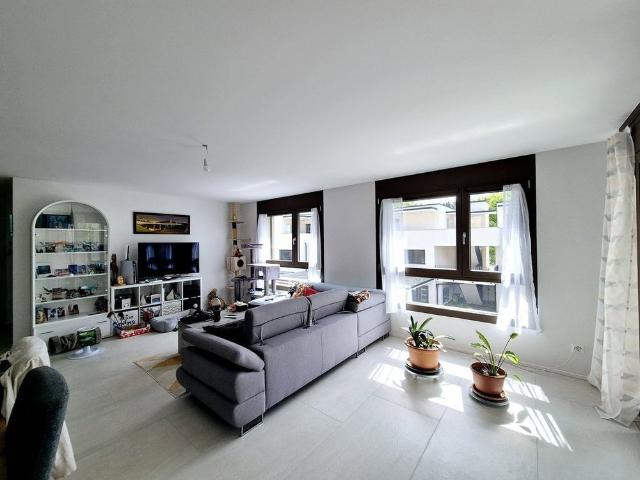 3.5 Zimmer, 79 m², 1. Stock