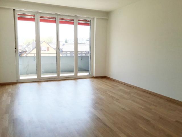 3.5 Zimmer, 70 m², 1. Stock