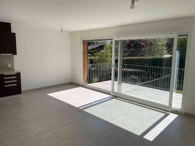 3.5 Zimmer, 70 m², 1. Stock