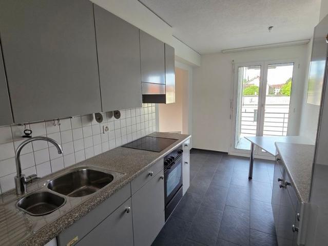 3.5 Zimmer, 70 m², 2. Stock