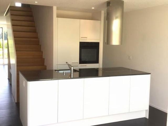 3.5 Zimmer, 84 m², EG