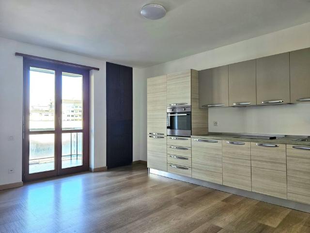 3.5 Zimmer, 85 m², 2. Stock