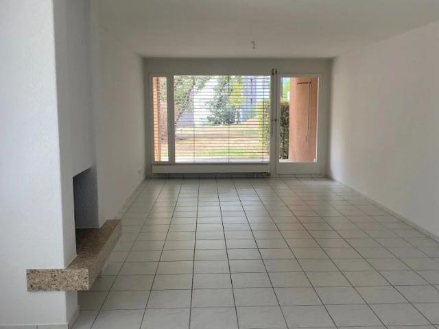 3.5 Zimmer, 87 m², EG