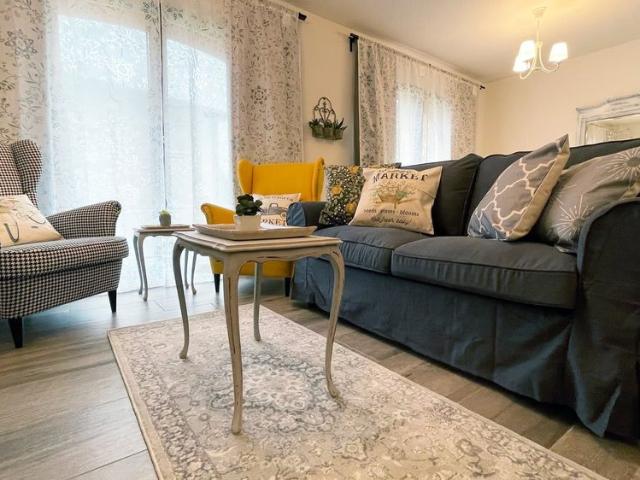 3.5 Zimmer, 87 m², EG