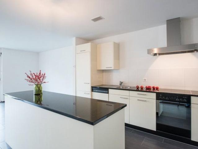 3.5 Zimmer, 88 m², EG