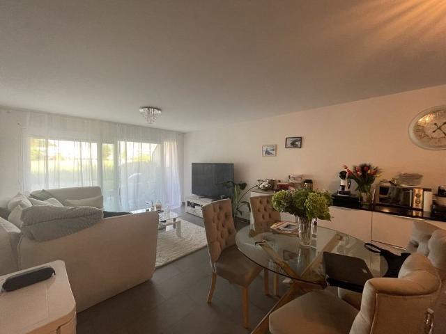3.5 Zimmer, 89 m², EG