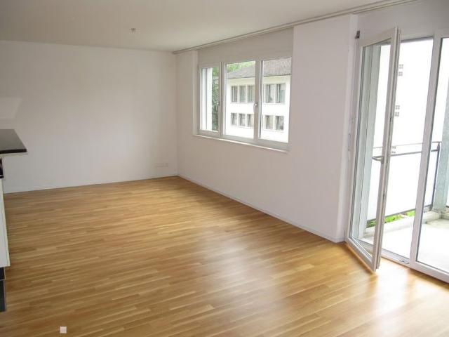 3.5 Zimmer, 89 m², EG