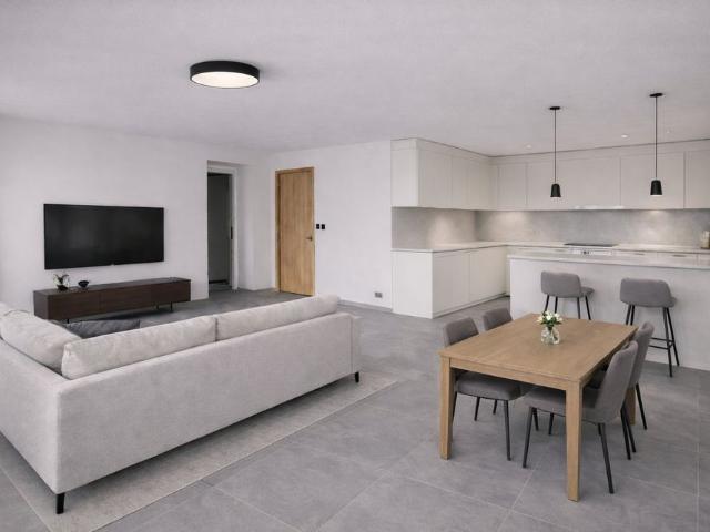 3.5 Zimmer, 80 m², 1. Stock