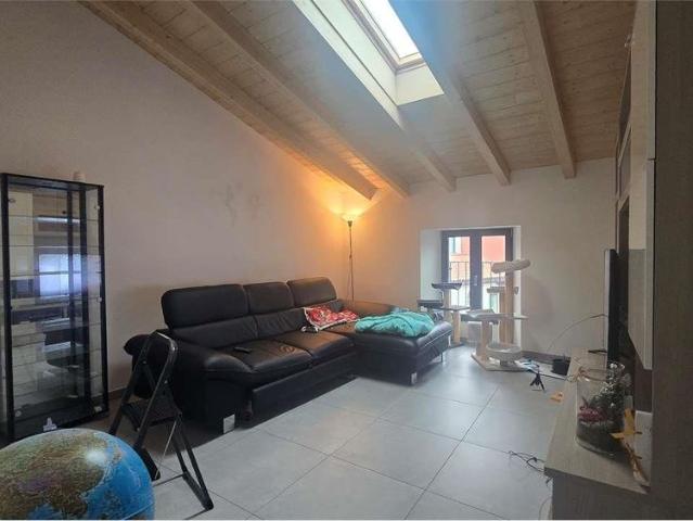 3.5 Zimmer, 80 m², 1. Stock