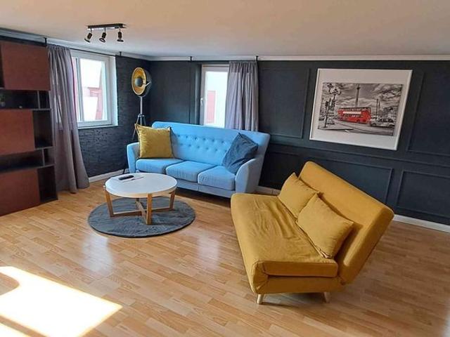 3.5 Zimmer, 80 m², 1. Stock