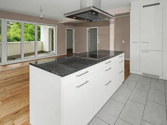 3.5 Zimmer, 80 m², 1. Stock