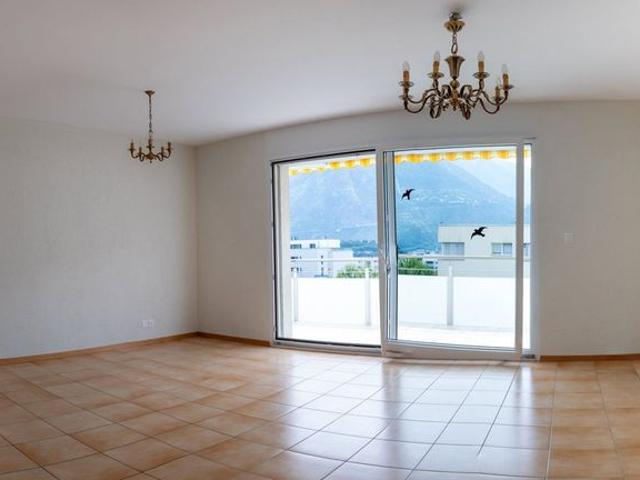 3.5 Zimmer, 80 m², 2. Stock