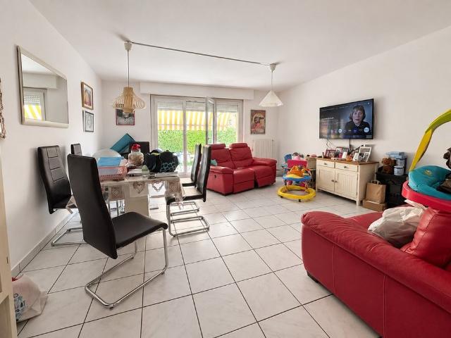 3.5 Zimmer, 80 m², EG