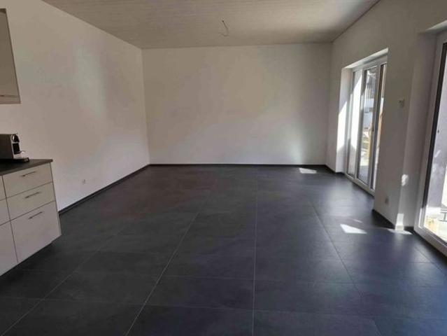 3.5 Zimmer, 80 m², EG