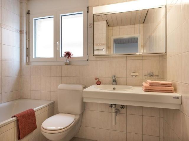 3.5 Zimmer, 81 m², EG