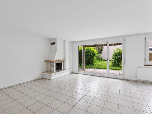 3.5 Zimmer, 81 m², EG
