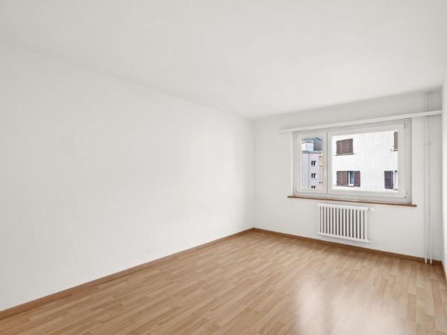 3.5 Zimmer, 81 m², EG