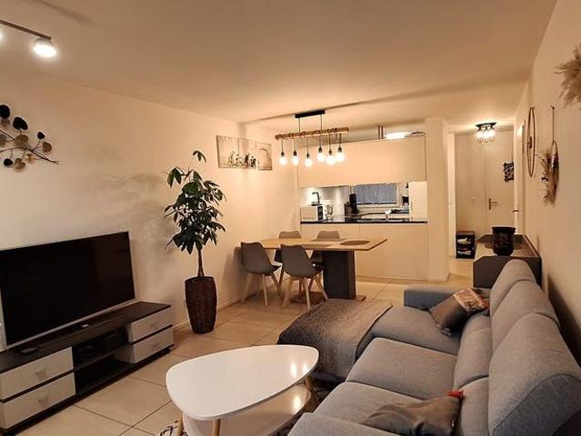 3.5 Zimmer, 81 m², EG