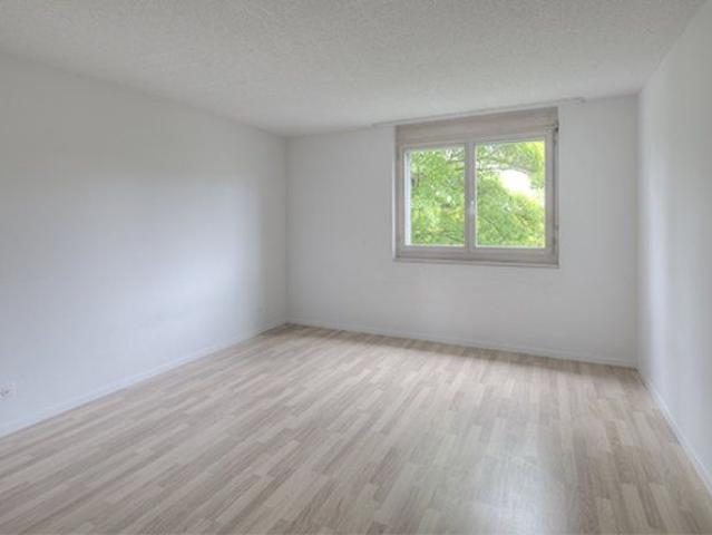 3.5 Zimmer, 83 m², EG