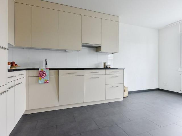 3.5 Zimmer, 94 m², EG