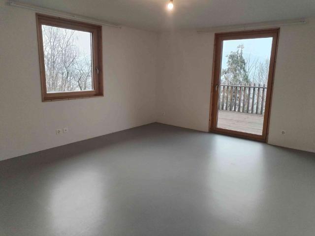 3.5 Zimmer, 94 m², EG